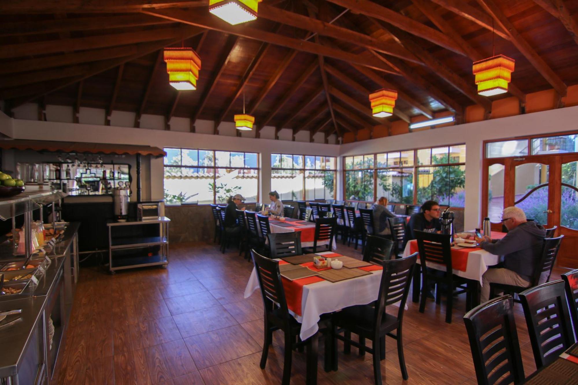 Tunupa Lodge Hotel Ollantaytambo Bagian luar foto