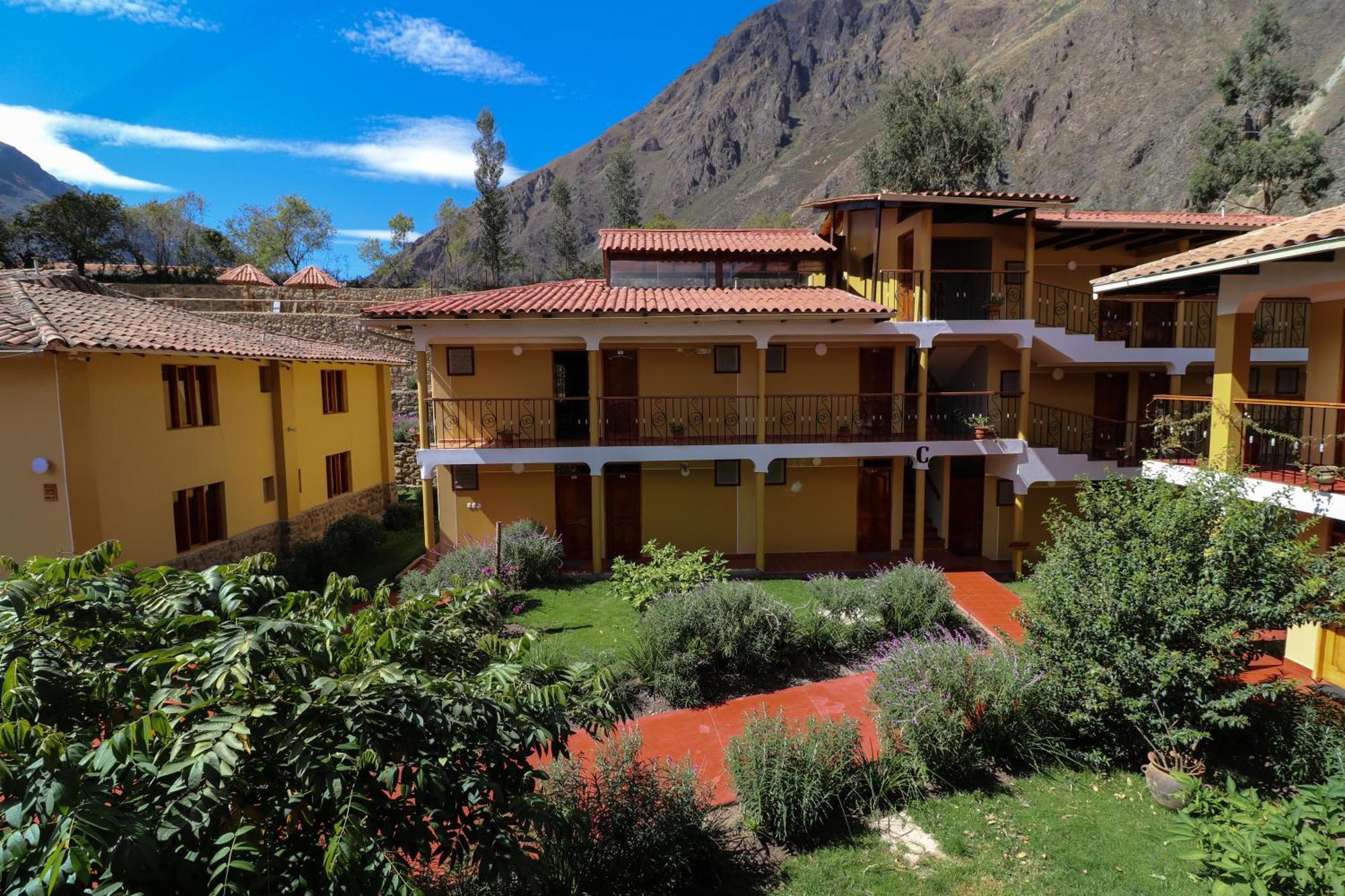 Tunupa Lodge Hotel Ollantaytambo Bagian luar foto