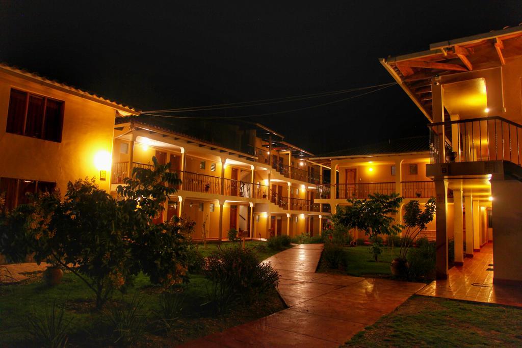 Tunupa Lodge Hotel Ollantaytambo Bagian luar foto