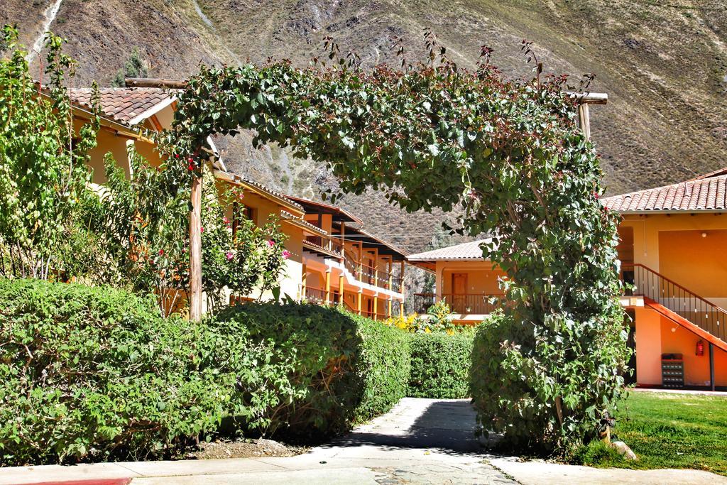 Tunupa Lodge Hotel Ollantaytambo Bagian luar foto