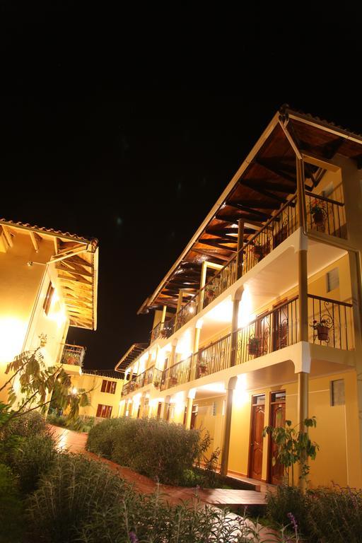 Tunupa Lodge Hotel Ollantaytambo Bagian luar foto